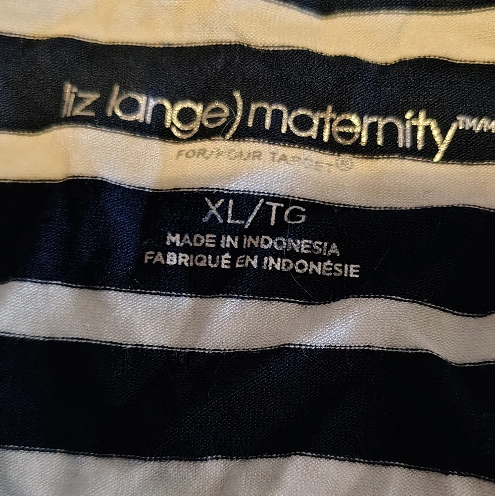Liz Lange Maternity Navy Blue and White Striped Cinched Stretchy Tee Size XL